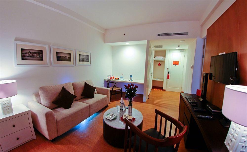 แฮริส โฮเต็ล แอนด์ คอนเวนชั่น มาลัง Hotel มะลัง ภายนอก รูปภาพ