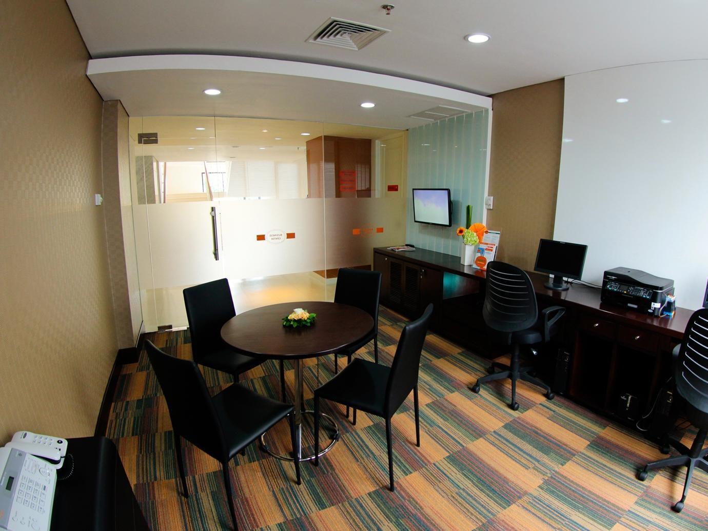 แฮริส โฮเต็ล แอนด์ คอนเวนชั่น มาลัง Hotel มะลัง ภายนอก รูปภาพ